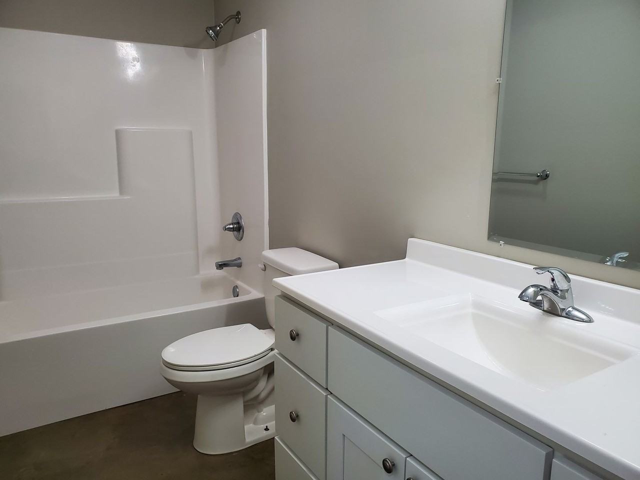 608 Main St #2 - Photo 7 of 10