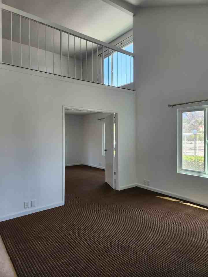 11087 Clairemont Mesa Blvd - Photo 2 of 13