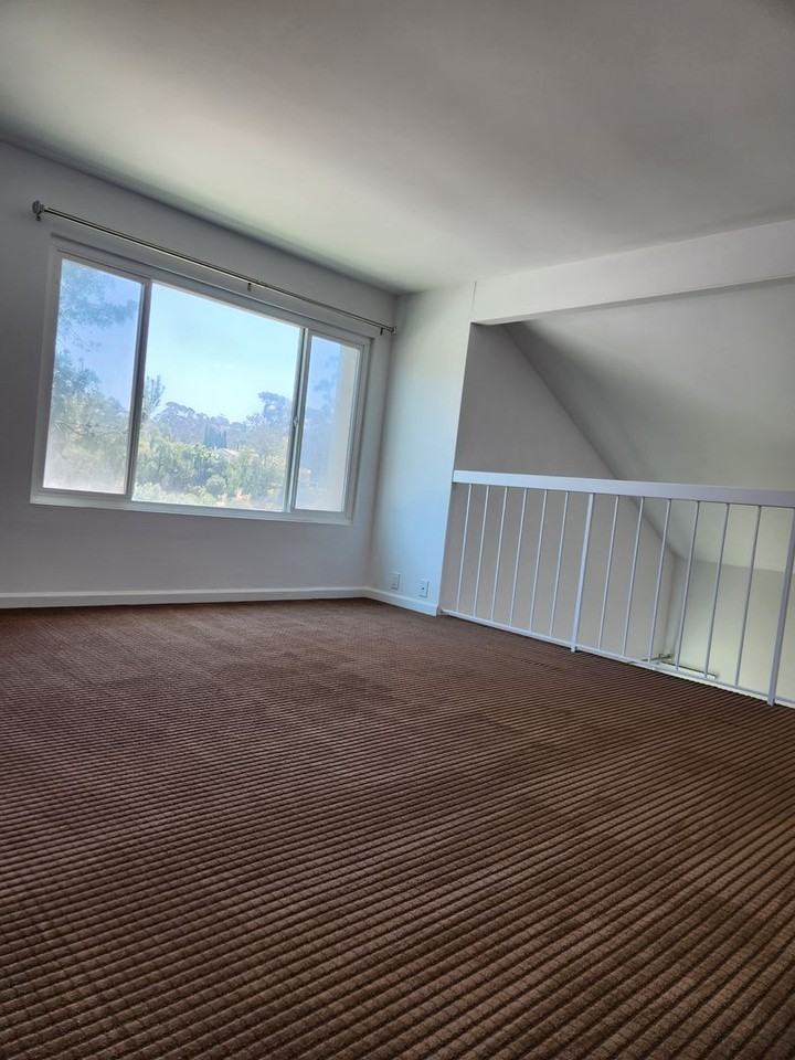 11087 Clairemont Mesa Blvd - Photo 6 of 13