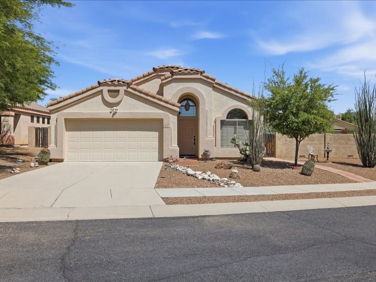 9627 E Shadow Lake Ct