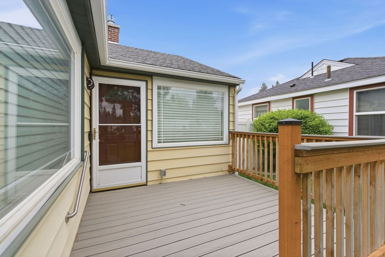 1017 E 40th Ave - Photo 6 of 47