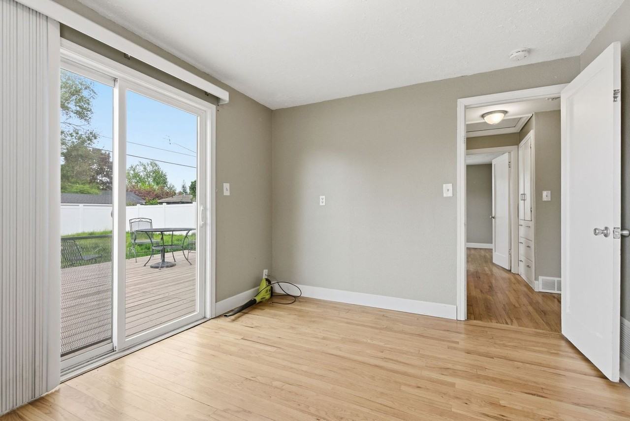 1017 E 40th Ave - Photo 7 of 47