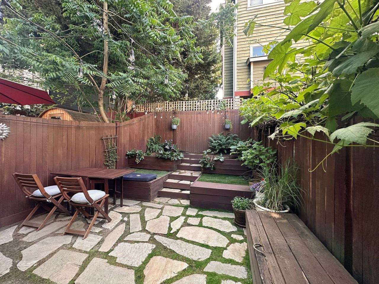 9307 Linden Ave N #D - Photo 4 of 15