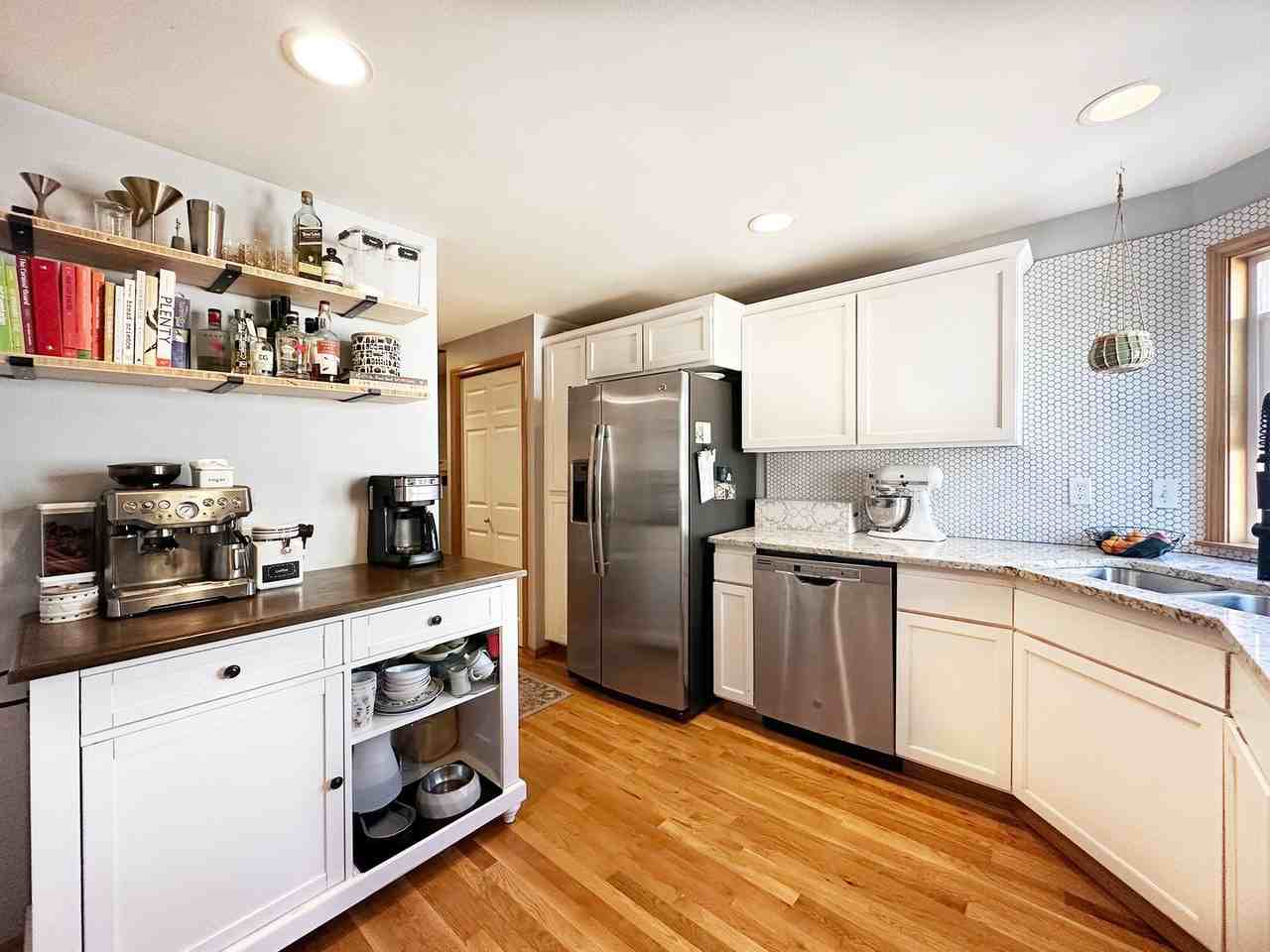 9307 Linden Ave N #D - Photo 7 of 15