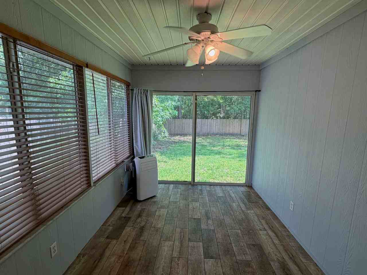 4271 Hanging Moss Dr - Photo 6 of 19