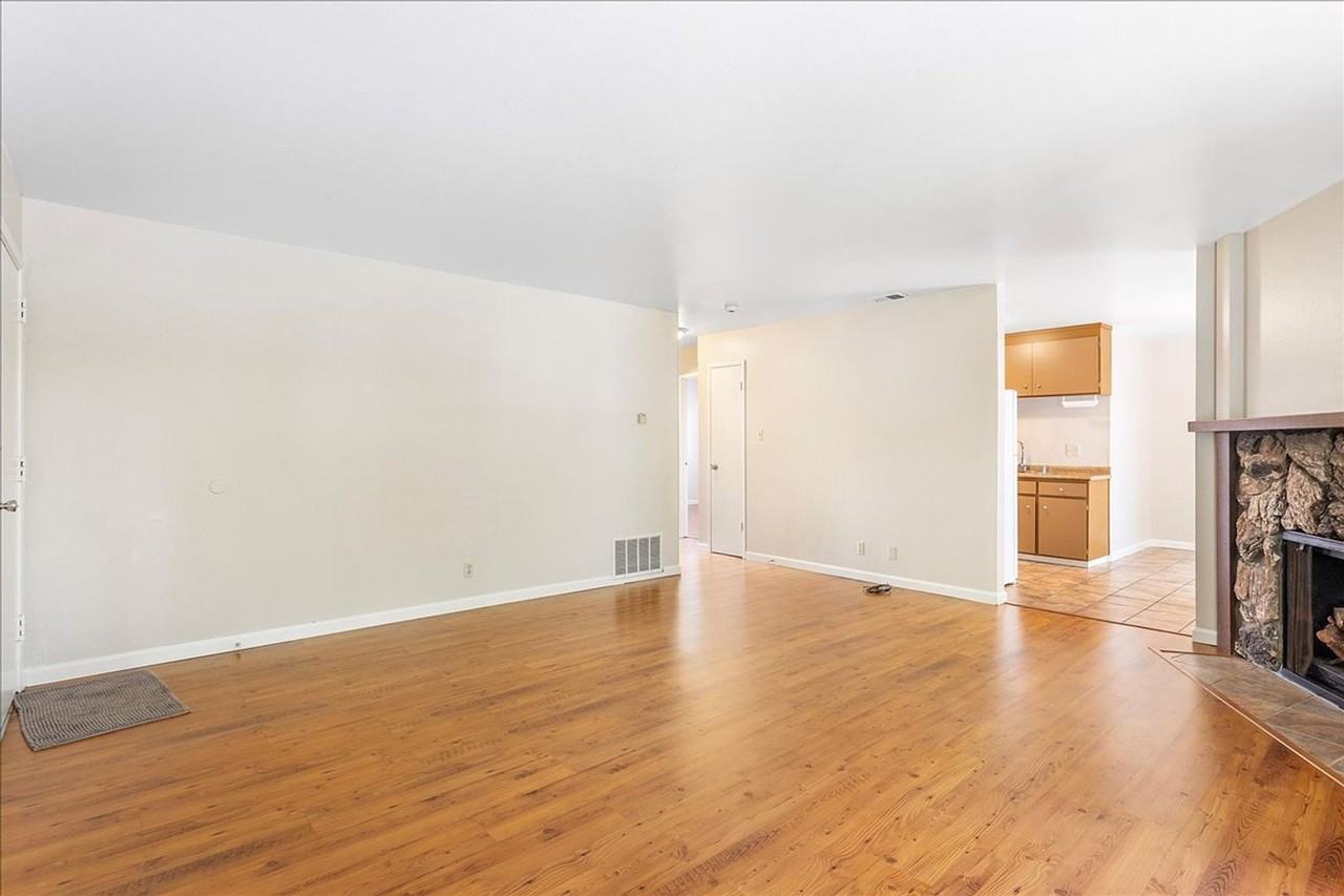 2120 San Antonio Ave #E - Photo 4 of 15