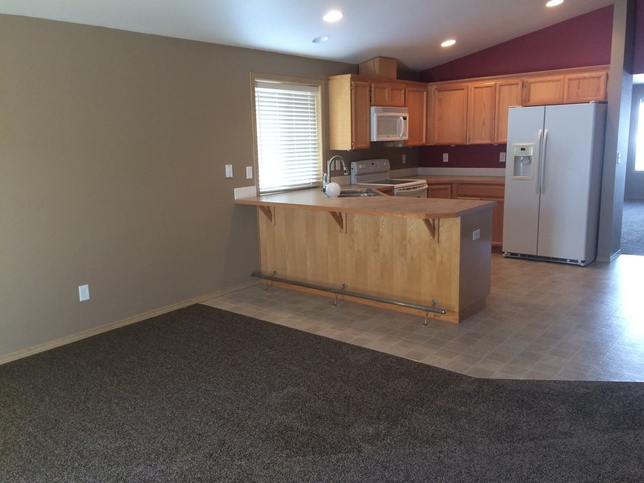 1900 Leanne Ave - Photo 5 of 20