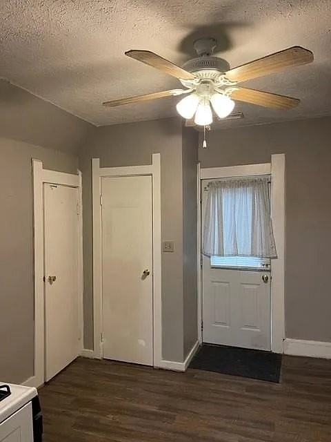 407 Walnut St #B - Photo 2 of 6