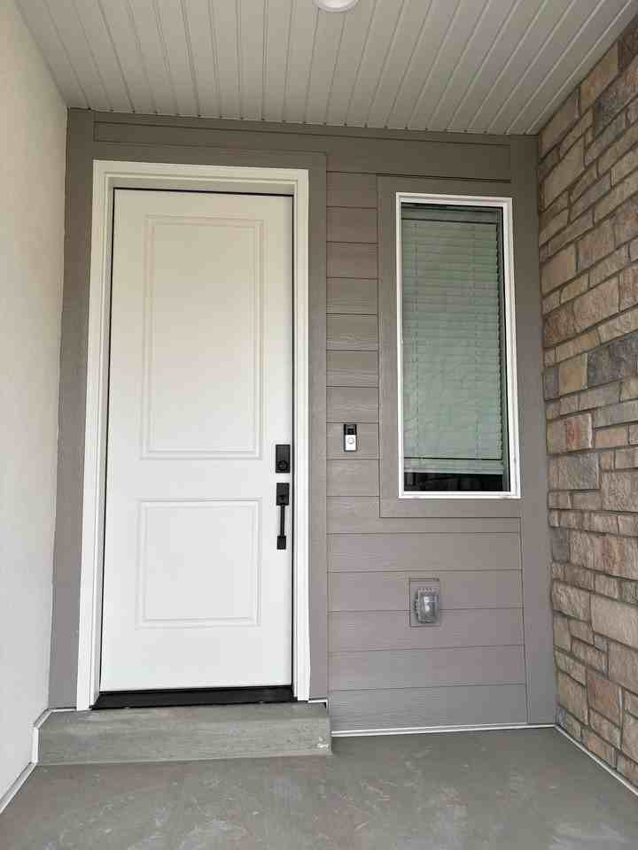 2770 W Aurora Ave - Photo 2 of 20