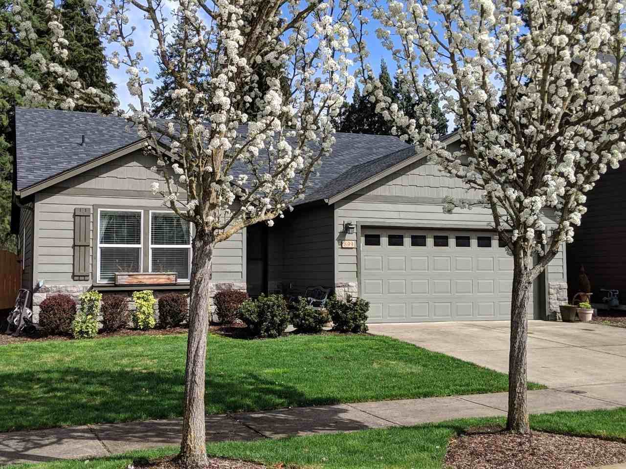 899 N Pointe Dr Nw - Photo 2 of 26