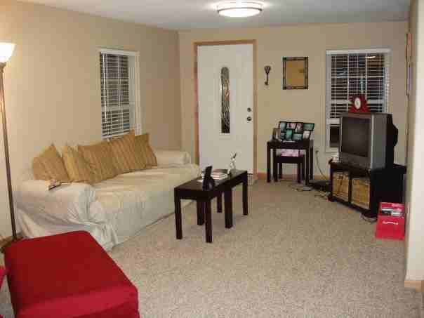 1136 State St - Photo 4 of 6