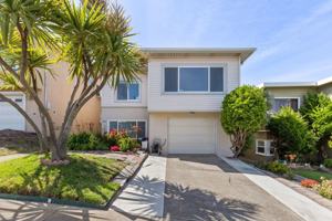 featured image of 62 Seacliff Ave