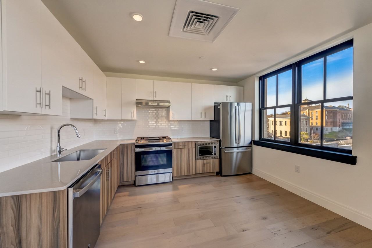 100 Northampton St #405