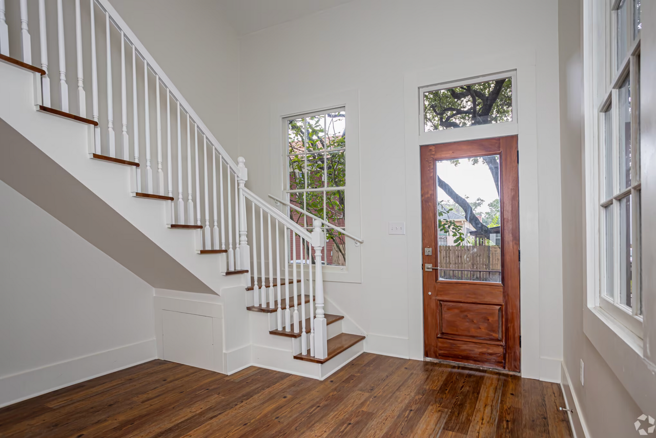 1224 Bordeaux St - Photo 3 of 14