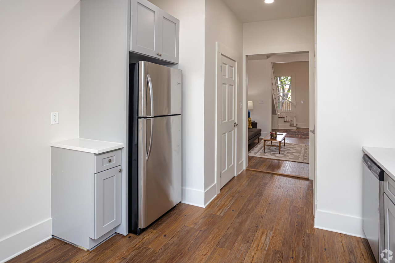 1224 Bordeaux St - Photo 5 of 14