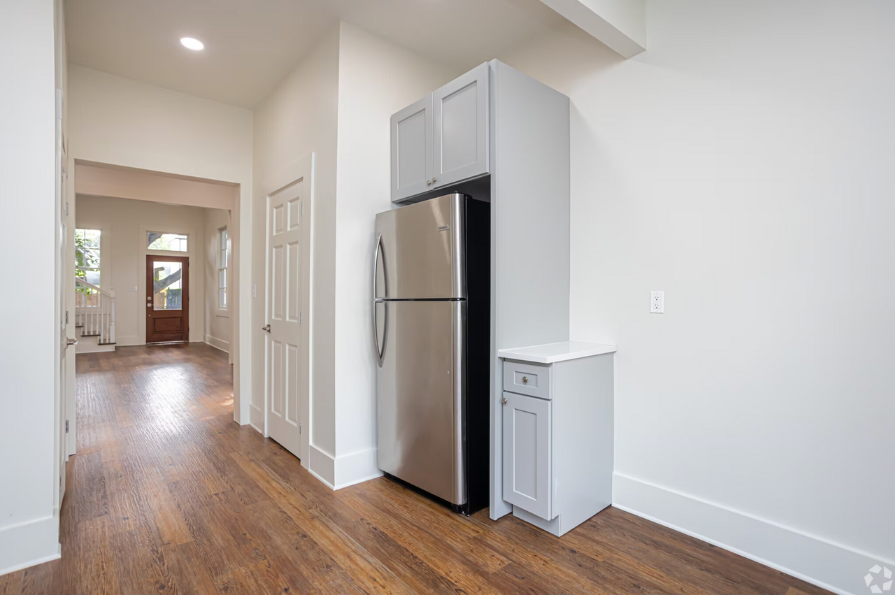 1224 Bordeaux St - Photo 6 of 14