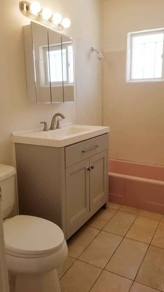 140 E Pearl St - Photo 7 of 13