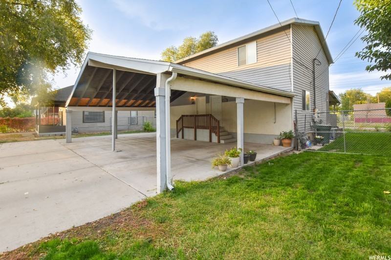 920 W Montague Ave #1 - Photo 4 of 4