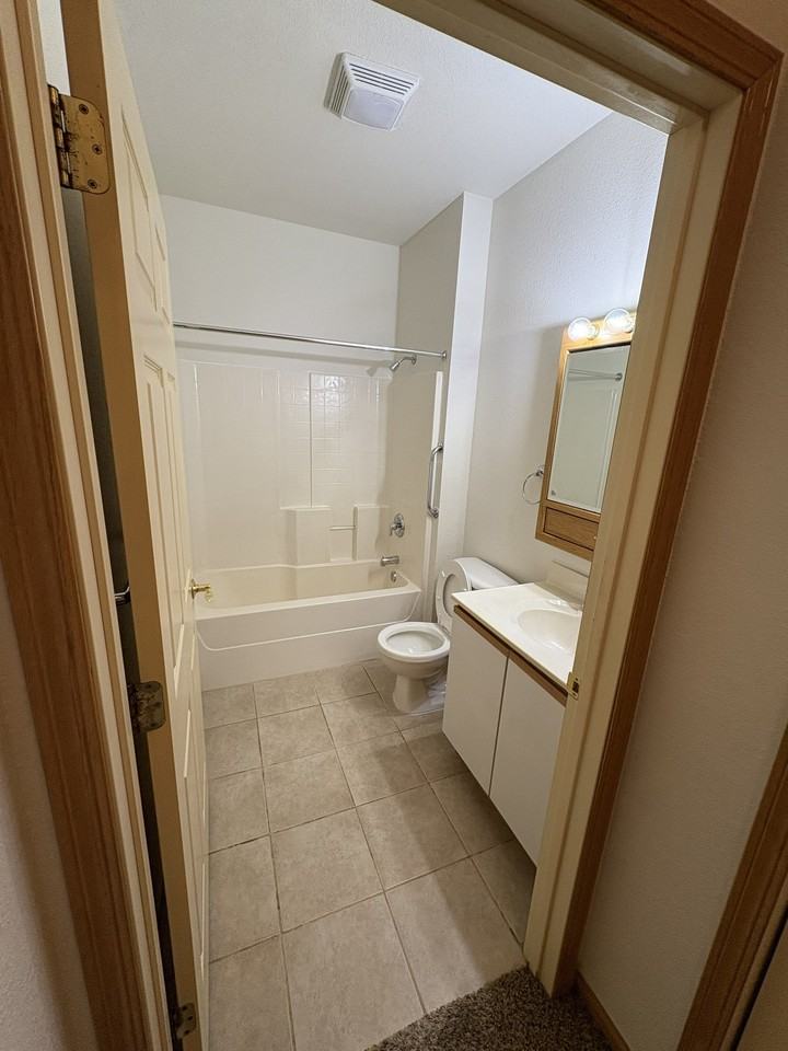 4835 Howard Gnesen Rd #308 - Photo 5 of 5