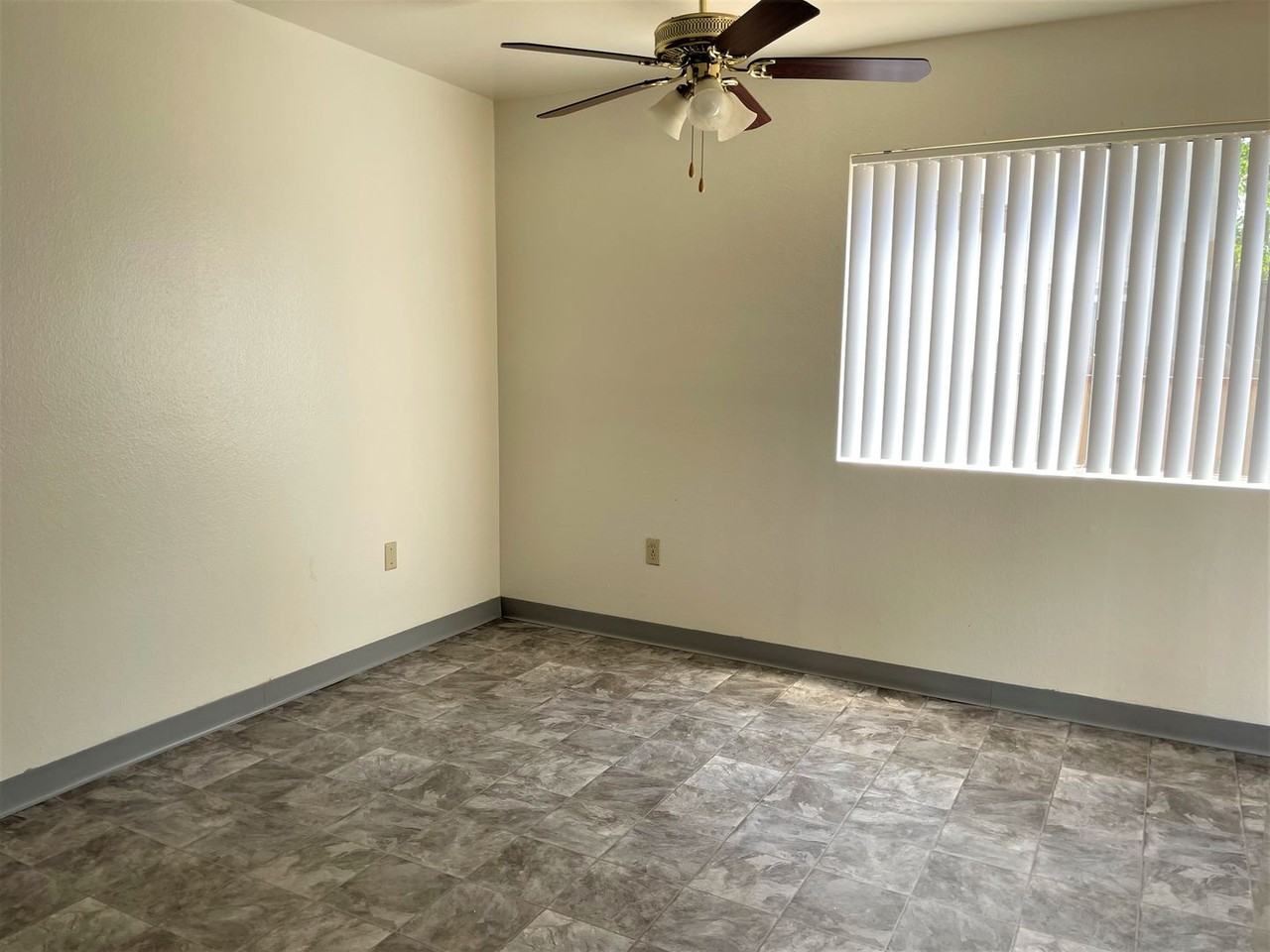 10847 Carbet Pl - Photo 7 of 14