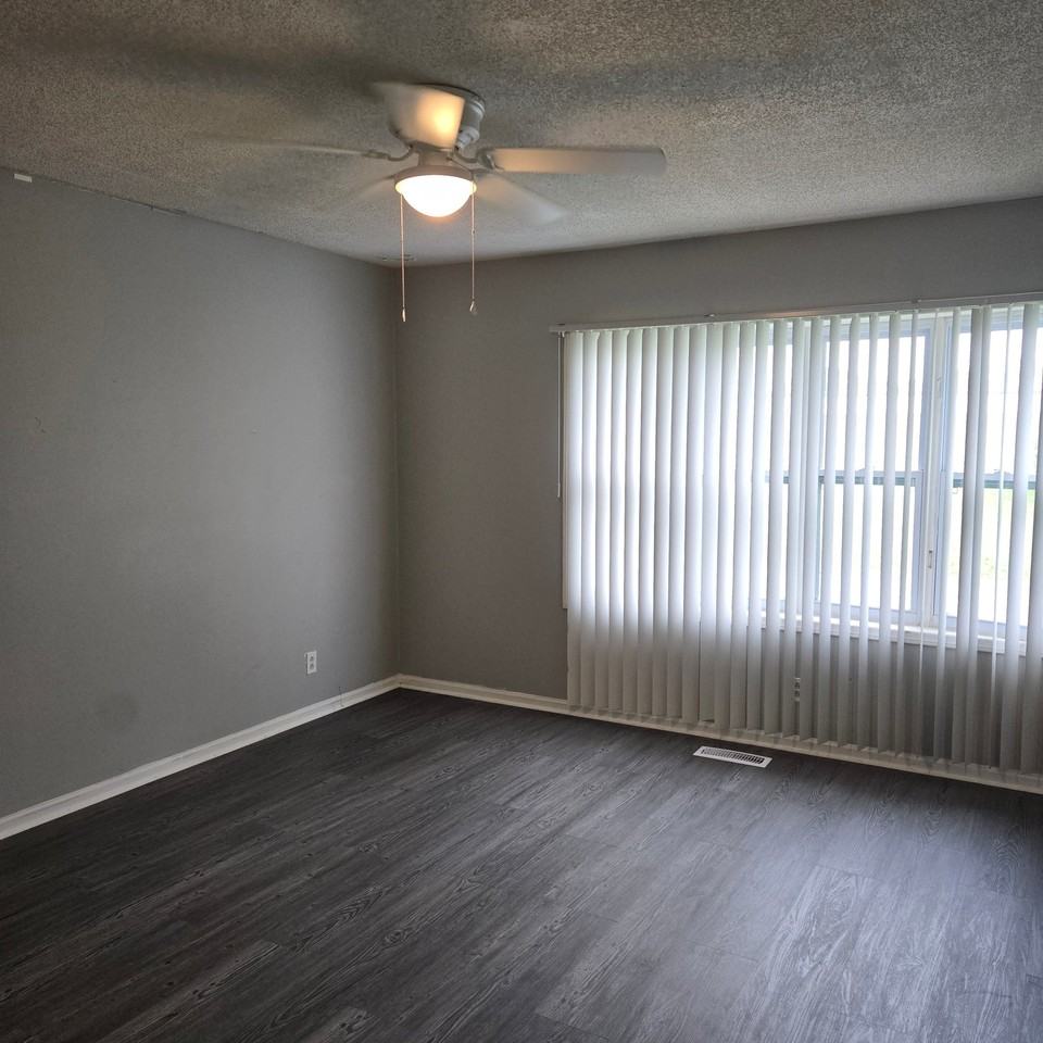 4836 Mamie Carter Dr - Photo 4 of 8