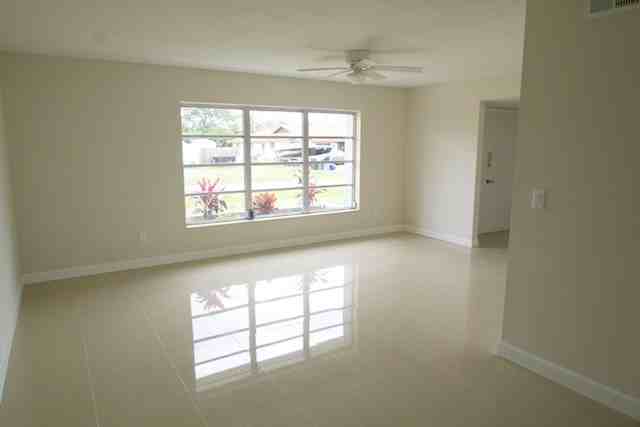 336 Se Tranquilla Ave - Photo 3 of 19