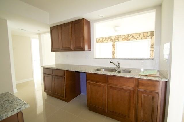 336 Se Tranquilla Ave - Photo 4 of 19