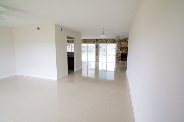 336 Se Tranquilla Ave - Photo 5 of 19