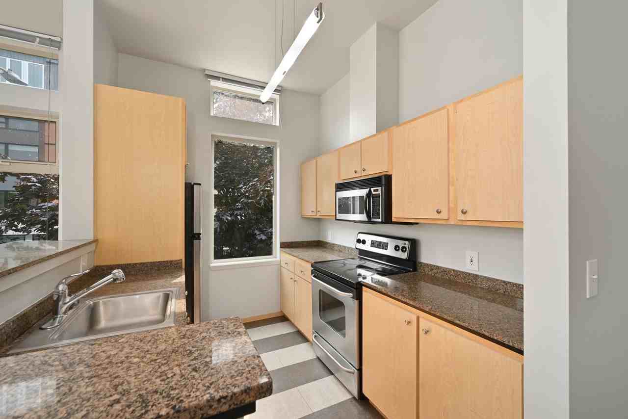 425 23rd Ave S #A303 - Photo 6 of 24