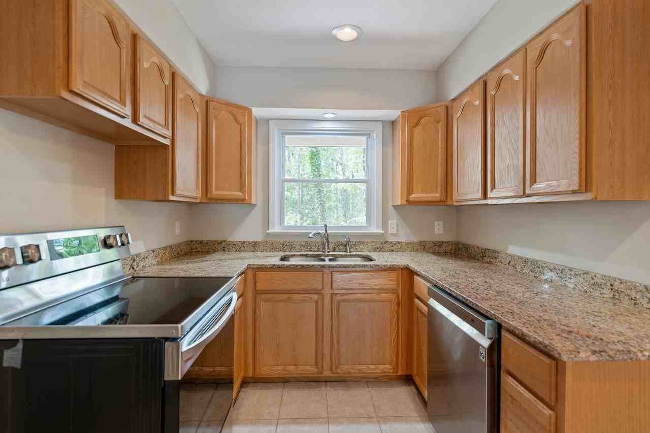 2737 Dogwood Rd - Photo 6 of 18