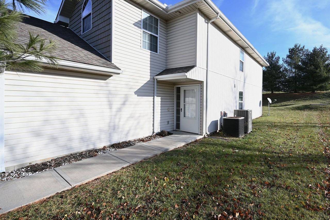 13615 Oak Valley Dr - Photo 3 of 21