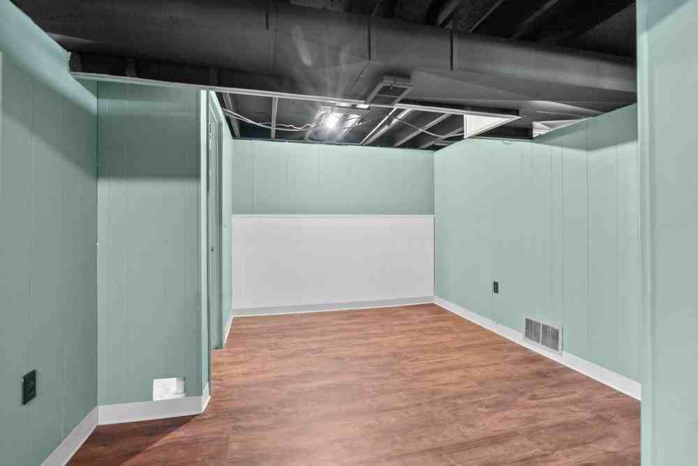 3022 Cottonwood Ln - Photo 6 of 20