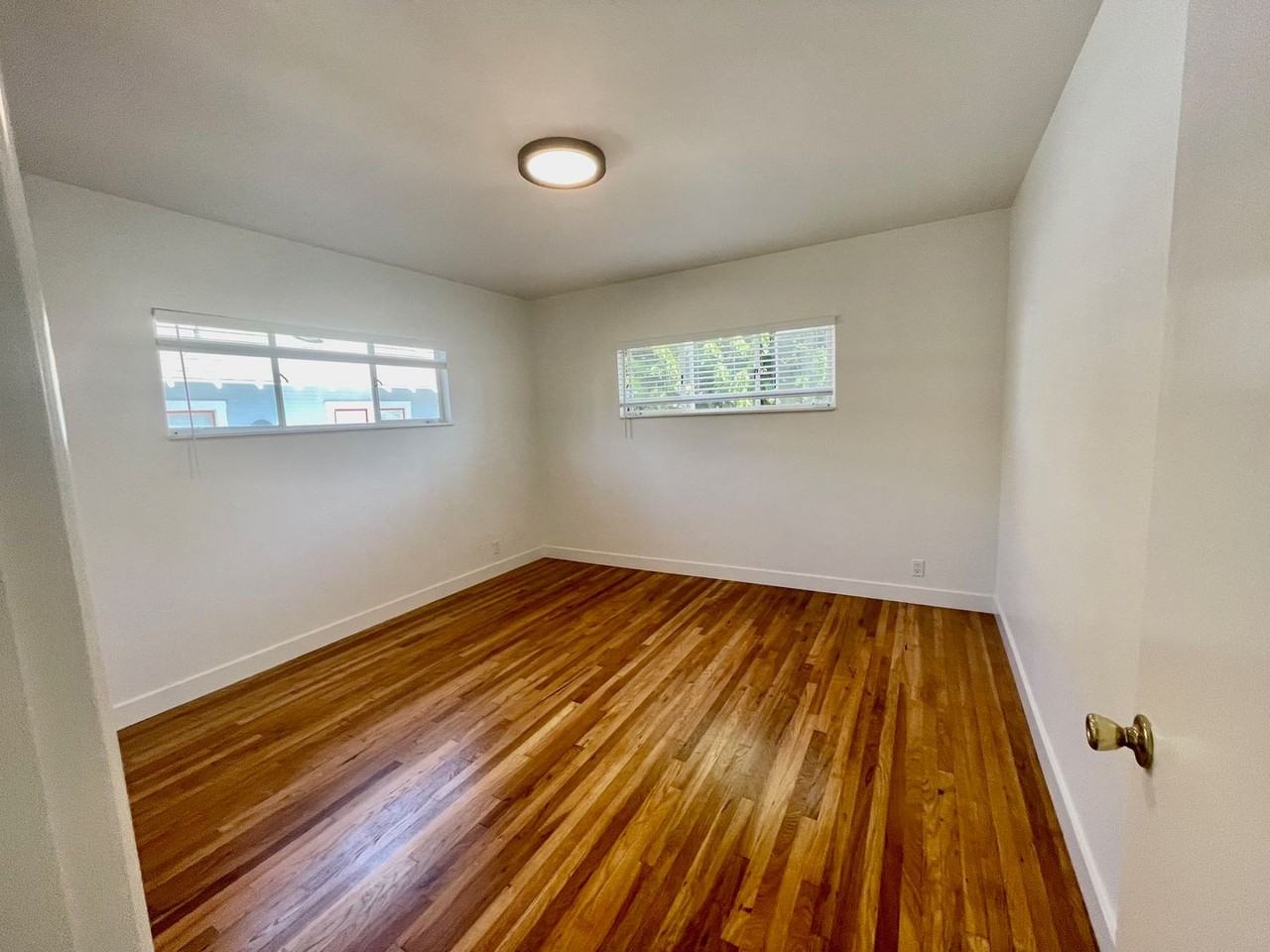 1106 Chino St - Photo 7 of 9