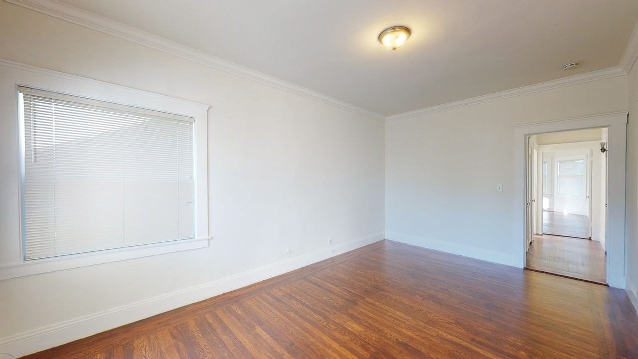 5399 Broadway - Photo 7 of 19