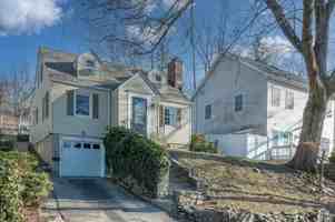 featured image of 46 Upland Ave