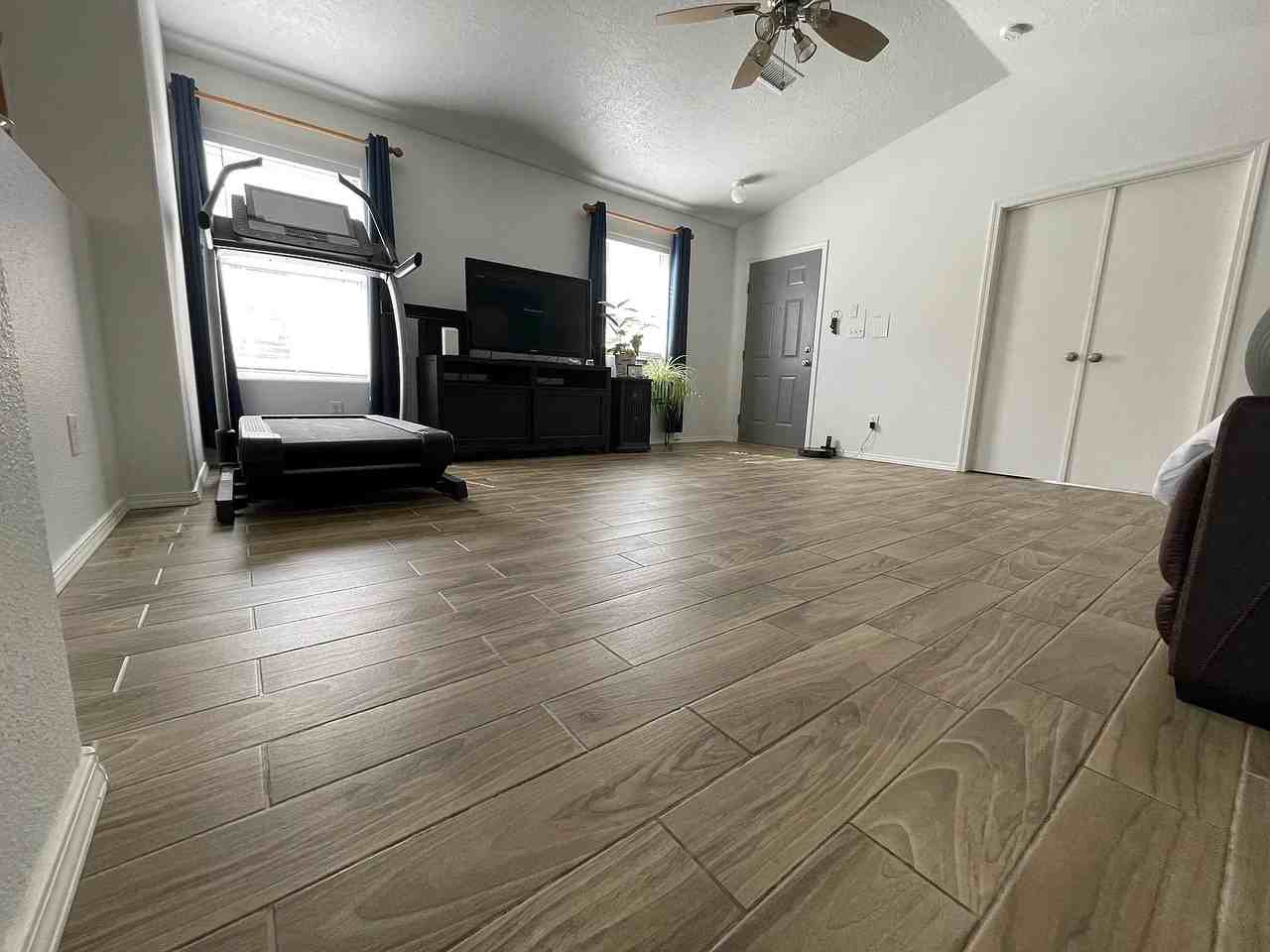 7616 Eagle Ave Nw - Photo 3 of 11