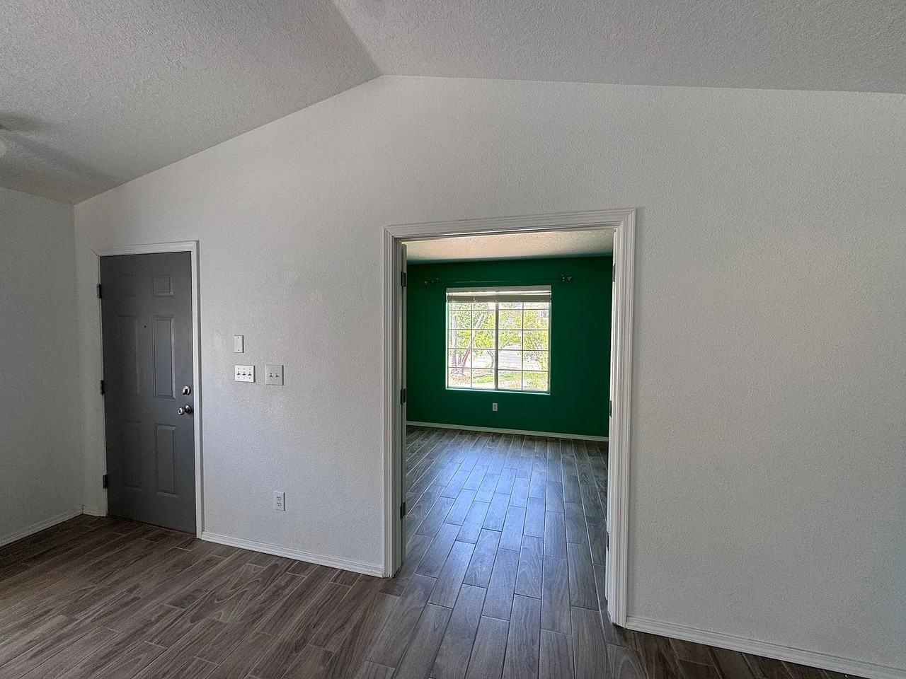 7616 Eagle Ave Nw - Photo 5 of 11