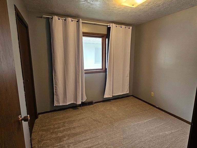 1210 S Westcott St - Photo 3 of 5
