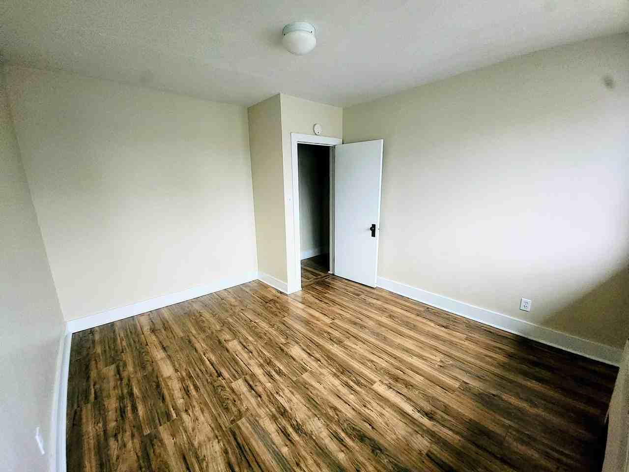 531A S Main St - Photo 2 of 9