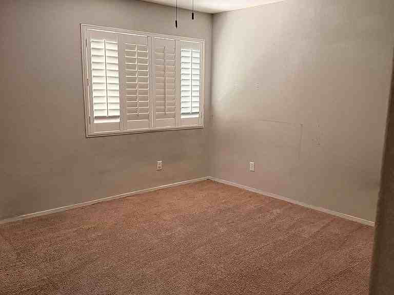 6101 Riflecrest Ave - Photo 5 of 6