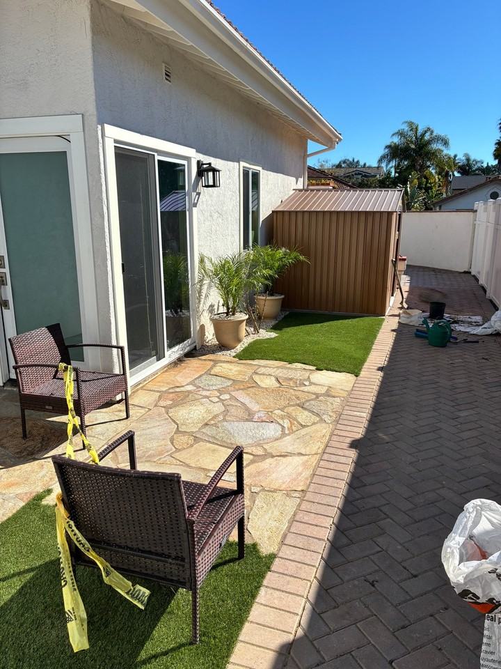 742 Poinsettia Park S - Photo 3 of 13