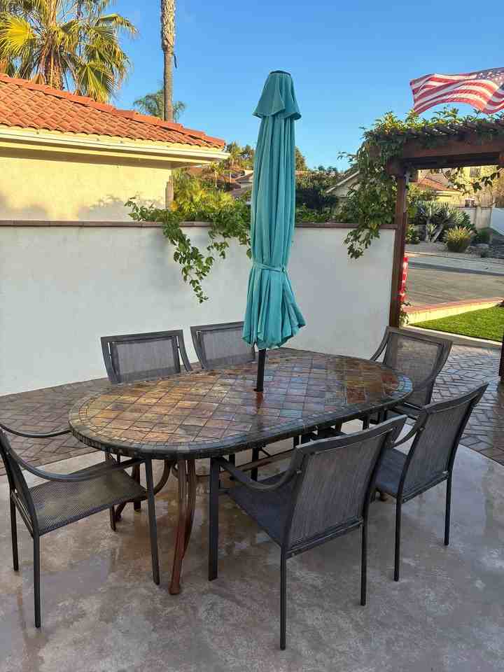 742 Poinsettia Park S - Photo 4 of 13