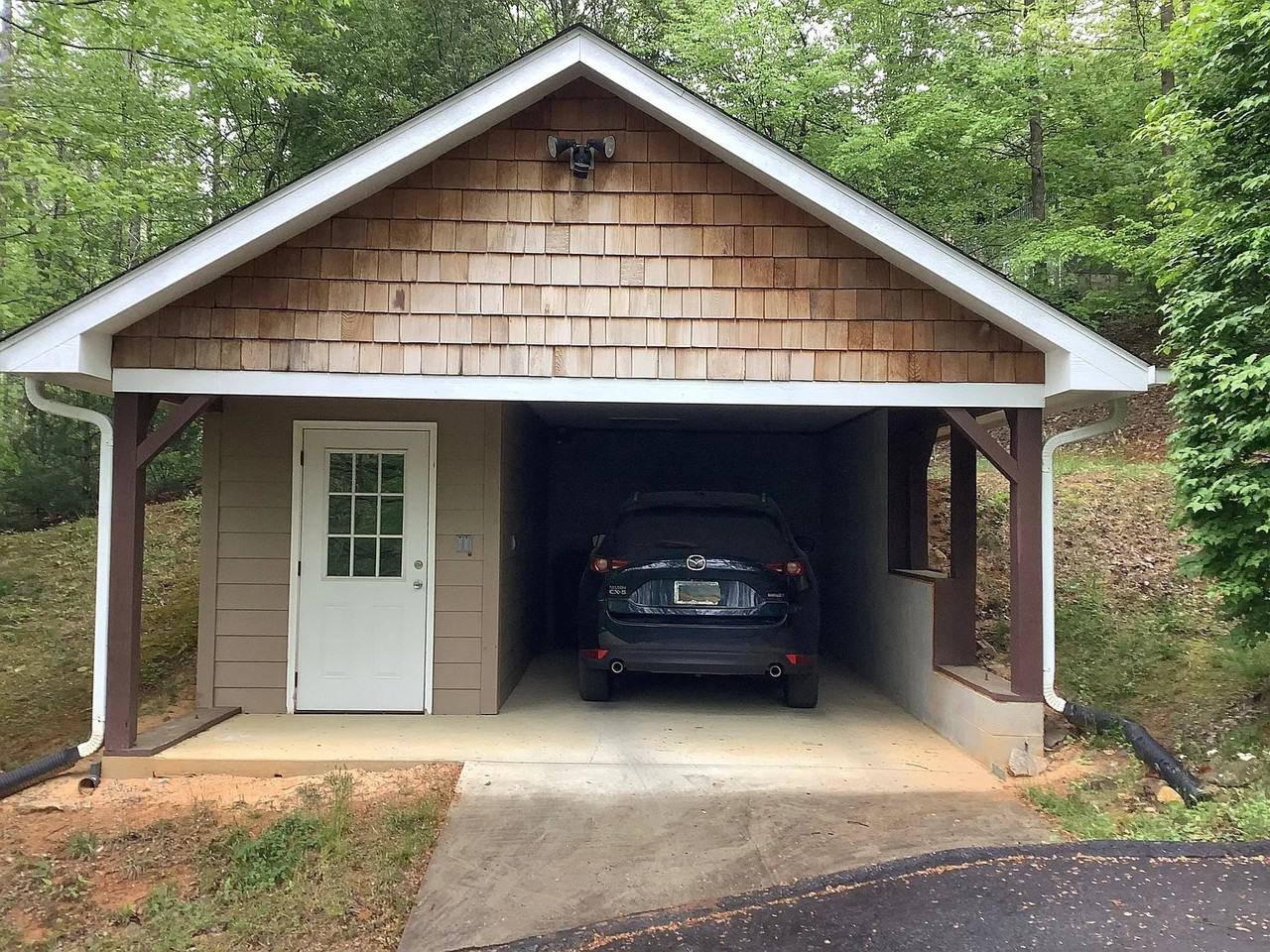 310 Blue Rock Rd - Photo 2 of 14