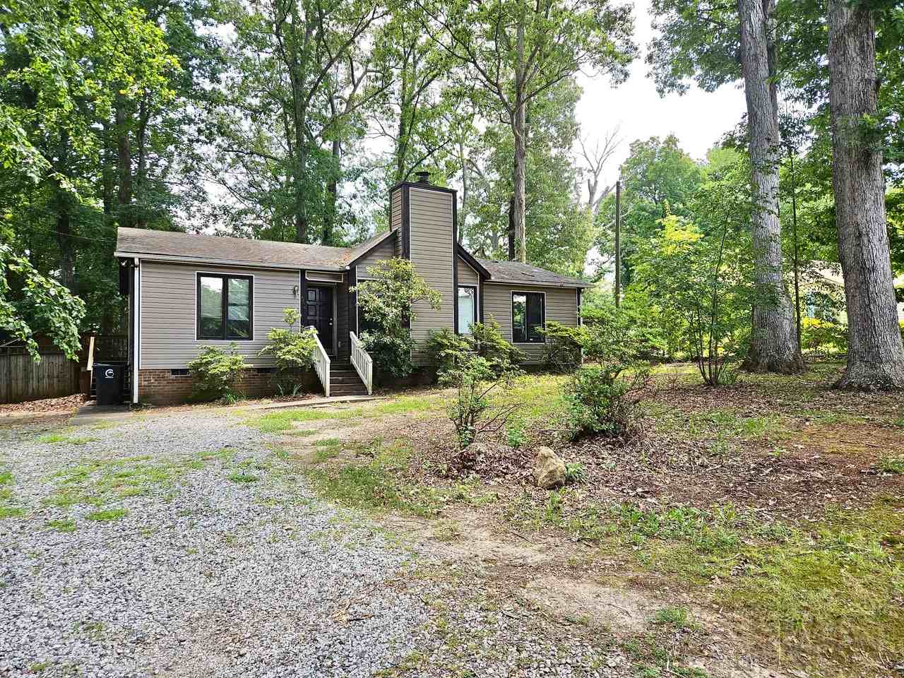 2503 Harley Dr - Photo 2 of 10