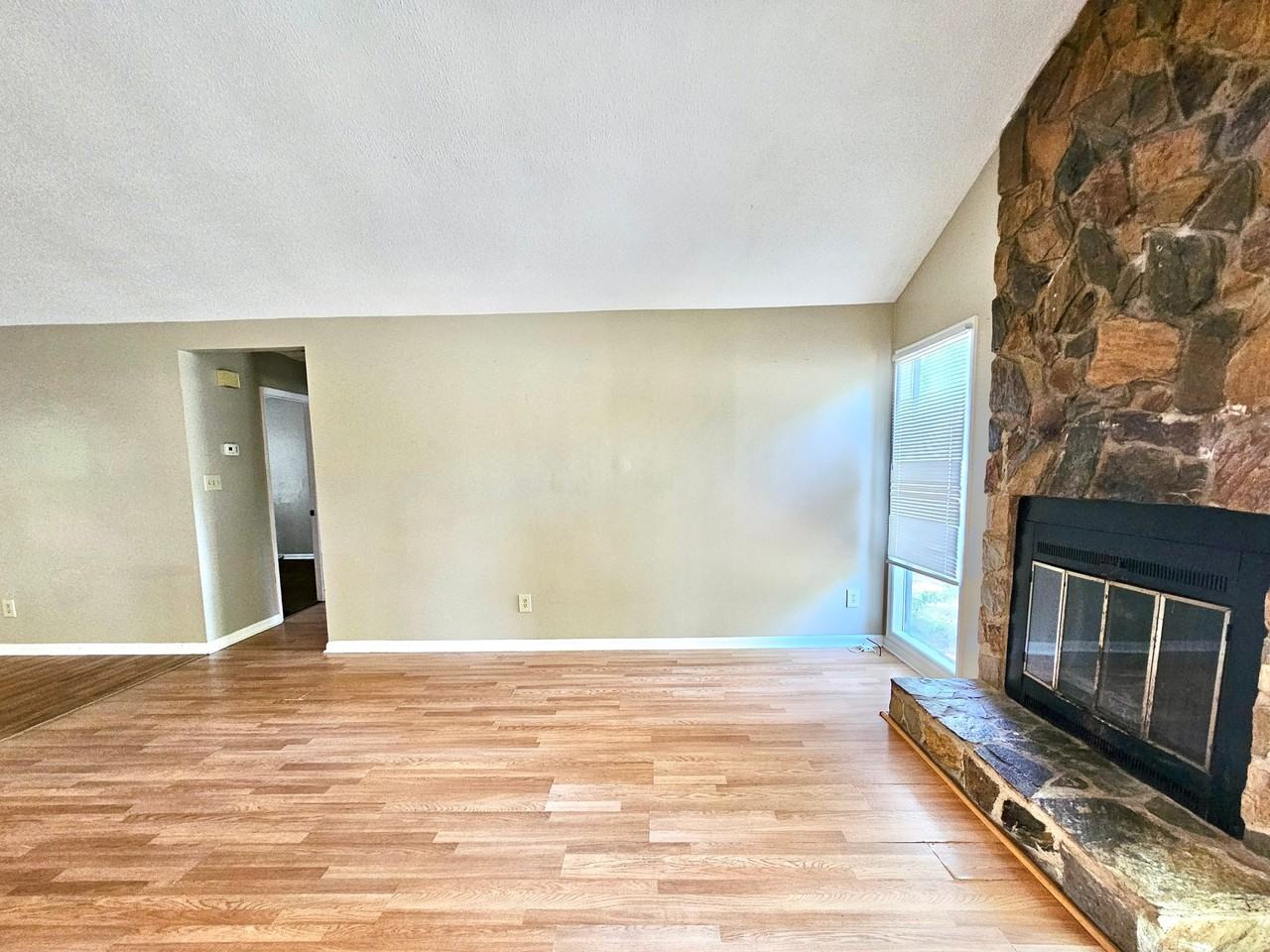 2503 Harley Dr - Photo 4 of 10