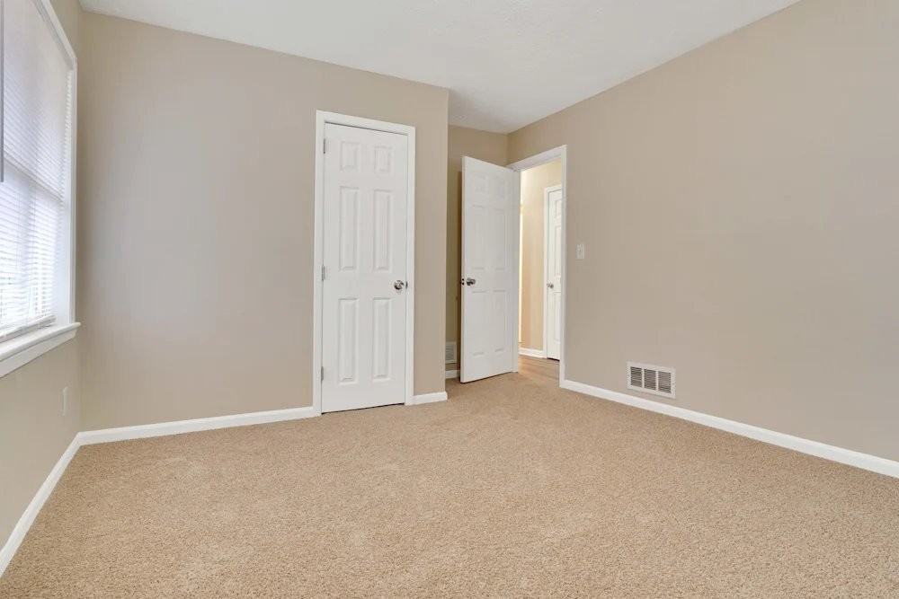 1423 Dennis Dr - Photo 3 of 4