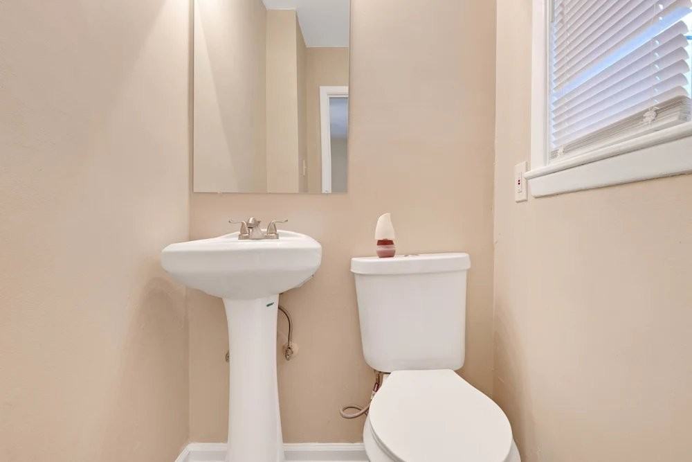 1423 Dennis Dr - Photo 4 of 4