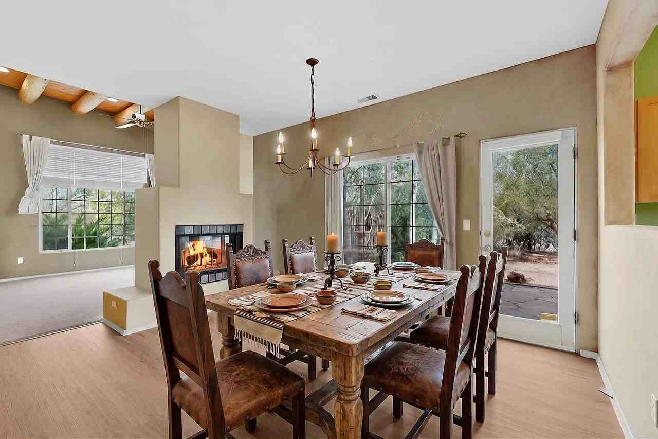 4401 Autumn Leaf Ln - Photo 3 of 20