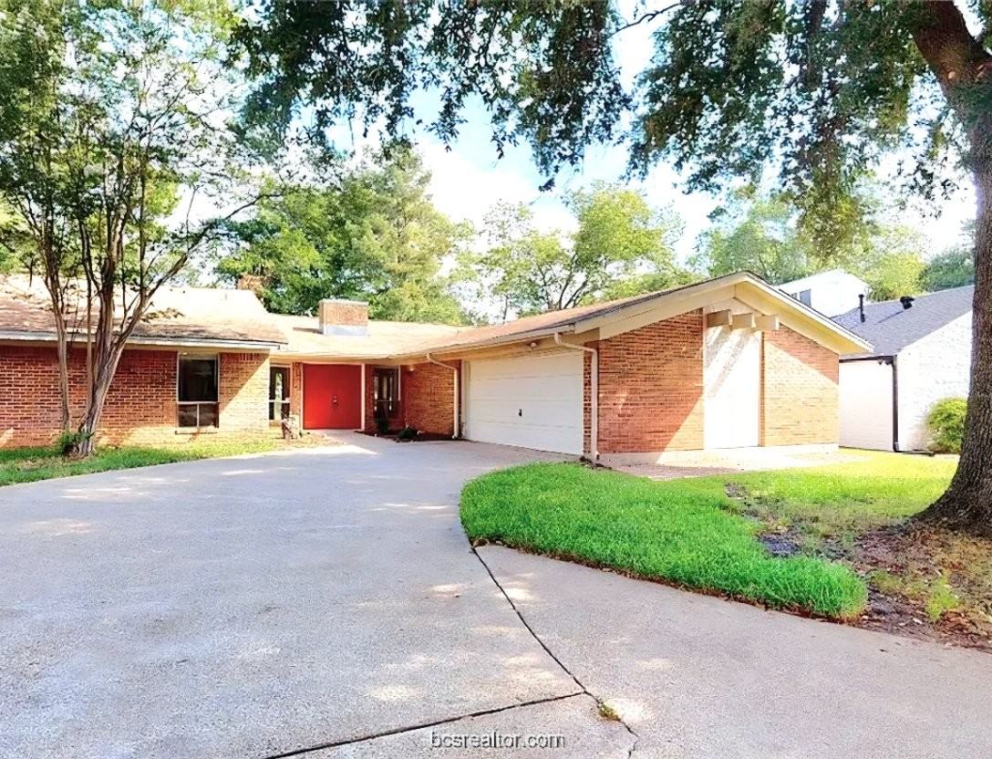 2702 Apple Creek Cir - Photo 3 of 20
