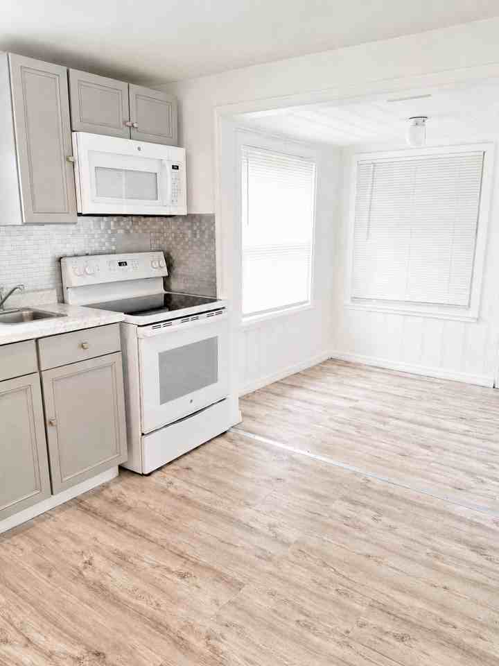 5318 21st Ave S - Photo 2 of 3